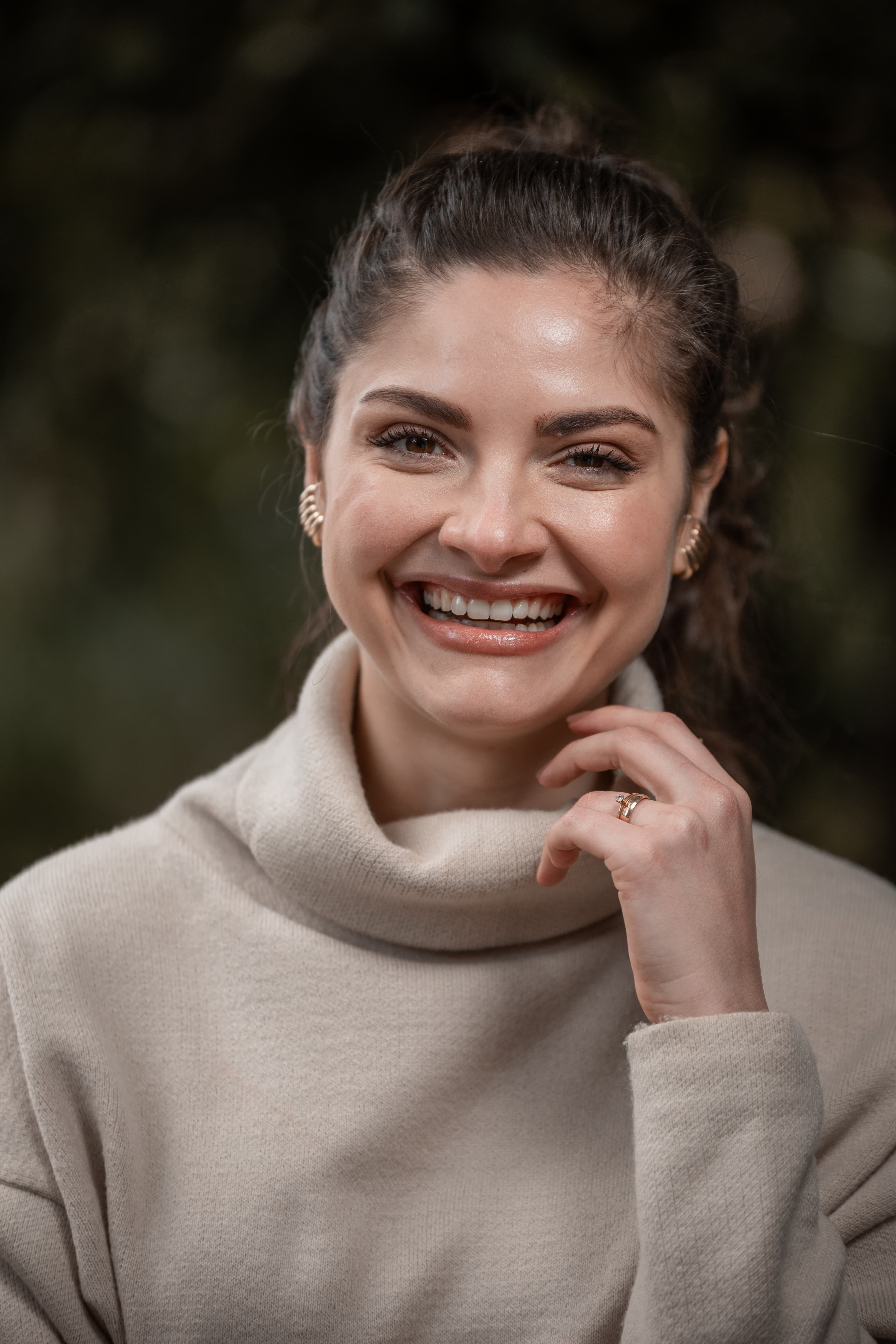 Dra. Ana Clara Cruz sorrindo